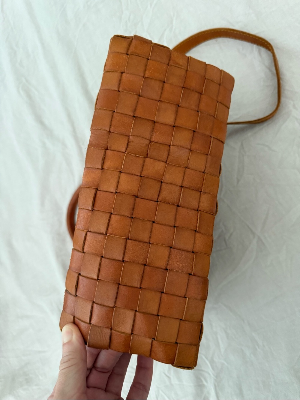 Artisan woven leather crossbody/handbag - Picture 6 of 7